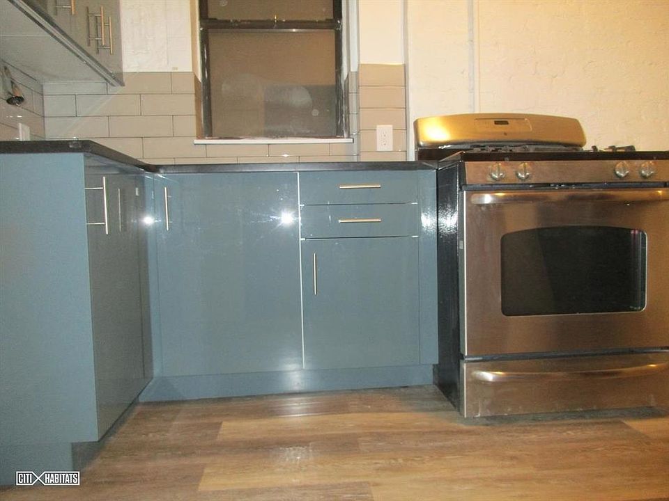 1st image of 602 10th Ave APT 3RN