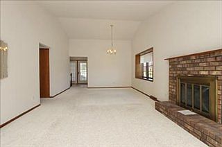 3rd image of 3433 Eagle Circle Ct NE