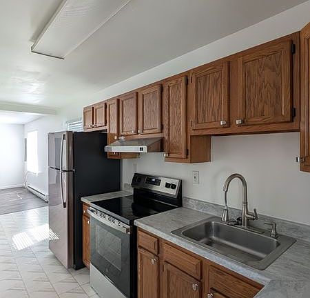 2nd image of 191 S Meade St APT 3