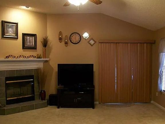 2nd image of 4538 Deer Valley Dr