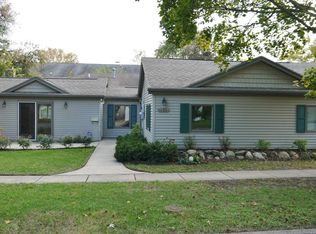 225 W South St, Grand Ledge, MI 48837