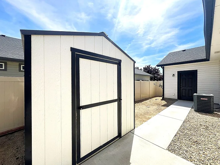 15136 N Fishing Creek Ave — Photo 49