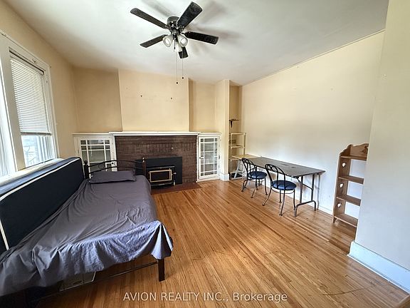 3rd image of 412 Partington Ave