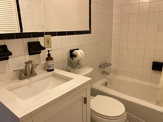 Rented by Owner | media 22