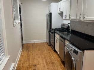 4220 N Clark St #1, Chicago, IL 60613