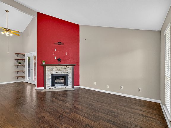 4th image of 4232 Caldwell Ave