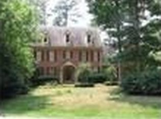 317 Lochside Dr, Cary, NC 27518