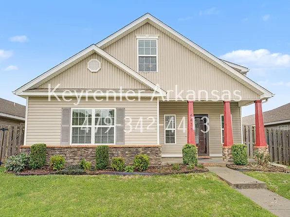 4435 W Pecan St, Fayetteville, AR 72704