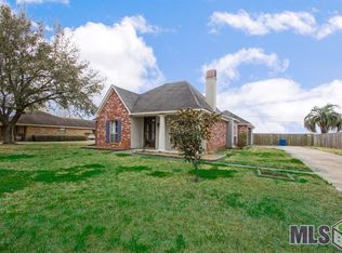 1755 Ory Dr, Brusly, LA 70719