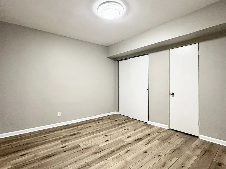 4250 Miami St #B2 — Photo 9