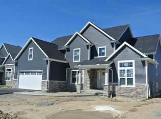 7868 Iron Horse Rd, Monclova, OH 43542