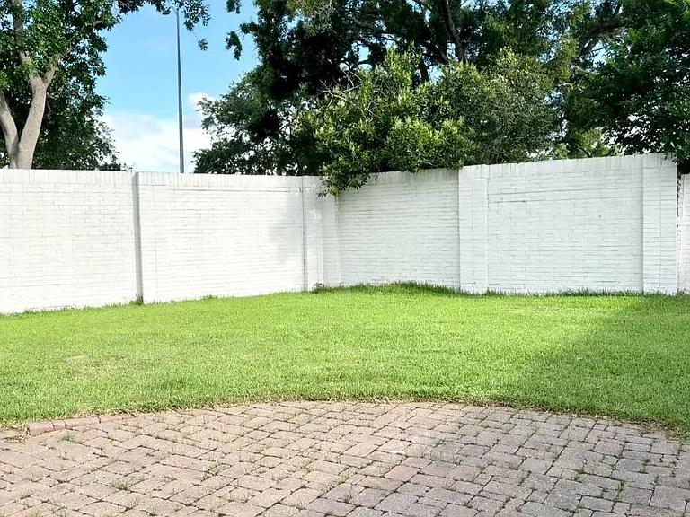 3310 N Braeswood Blvd — Photo 13