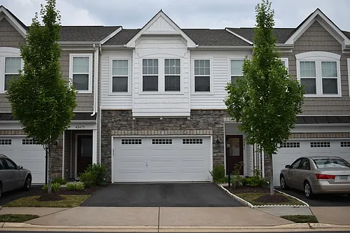 42477 Benfold Sq Photo 1