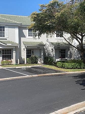 1st image of 10082 Spyglass Hill Ln