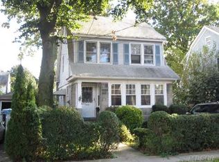 22420 92nd Ave, Queens Village, NY 11428