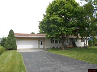 23 5th St, Easton, MN 56025