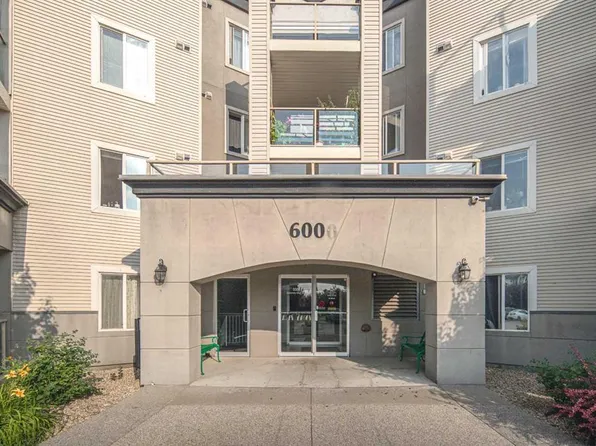 6000 Somervale Ct SW #201, Calgary, AB T2Y 4J4