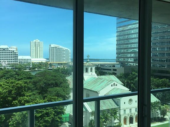 4th image of 500 Brickell Ave APT 901