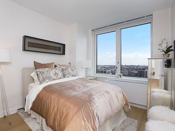 4th image of 4325 Hunter St APT 3306W