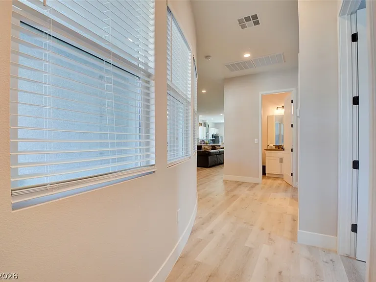 5534 Stormy Night Ct — Photo 32