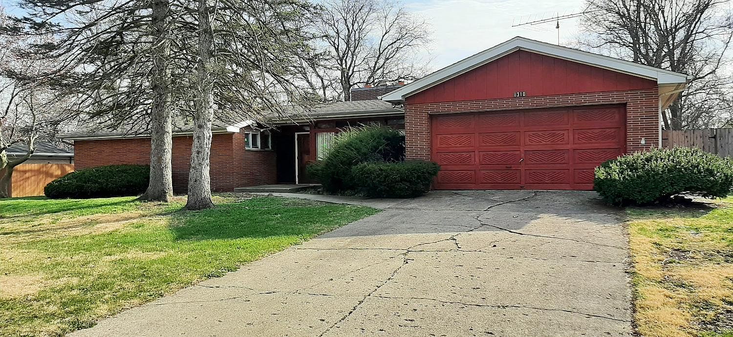 8310 Hawthorne Dr, Munster, IN 46321 Zillow