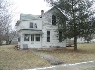 301 S West St, Kempton, IN 46049