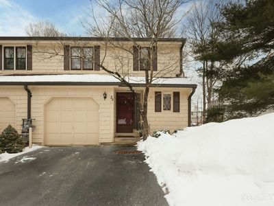 39 Schoolhouse Crossing, Wethersfield, CT, 06109