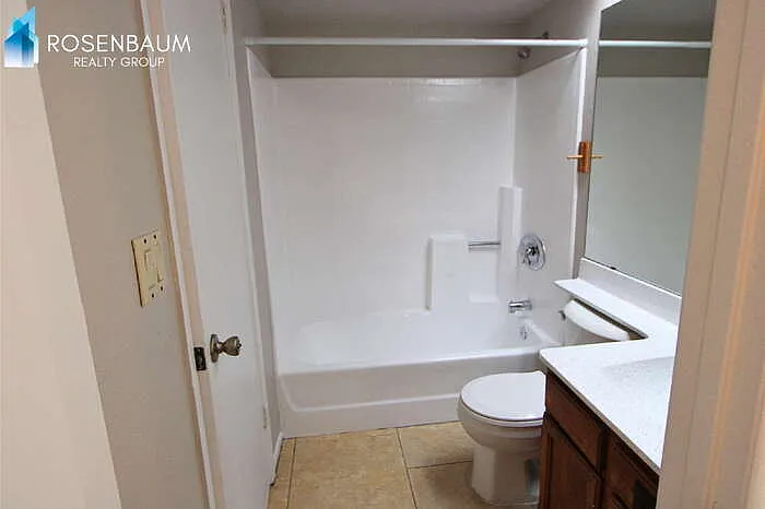 925 N College Ave #C111 — Photo 9