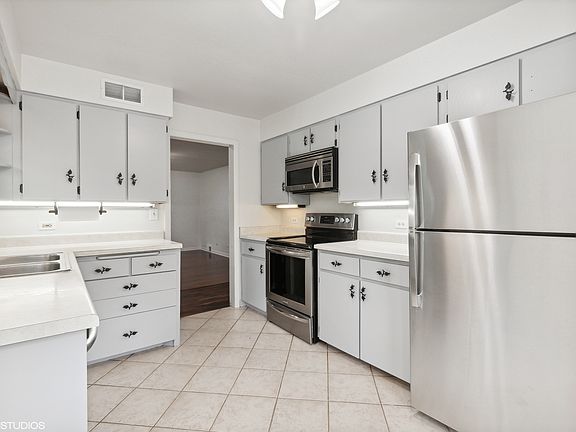 5th image of 3204 Bethel Blvd