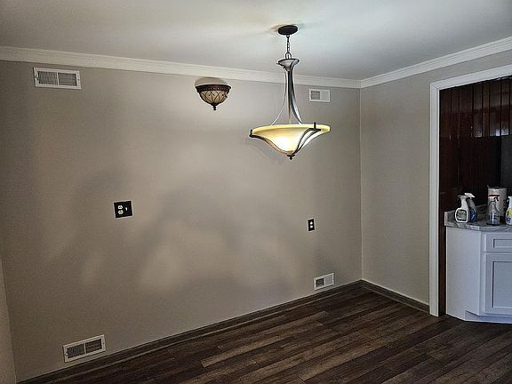 3rd image of 3612 Plum St