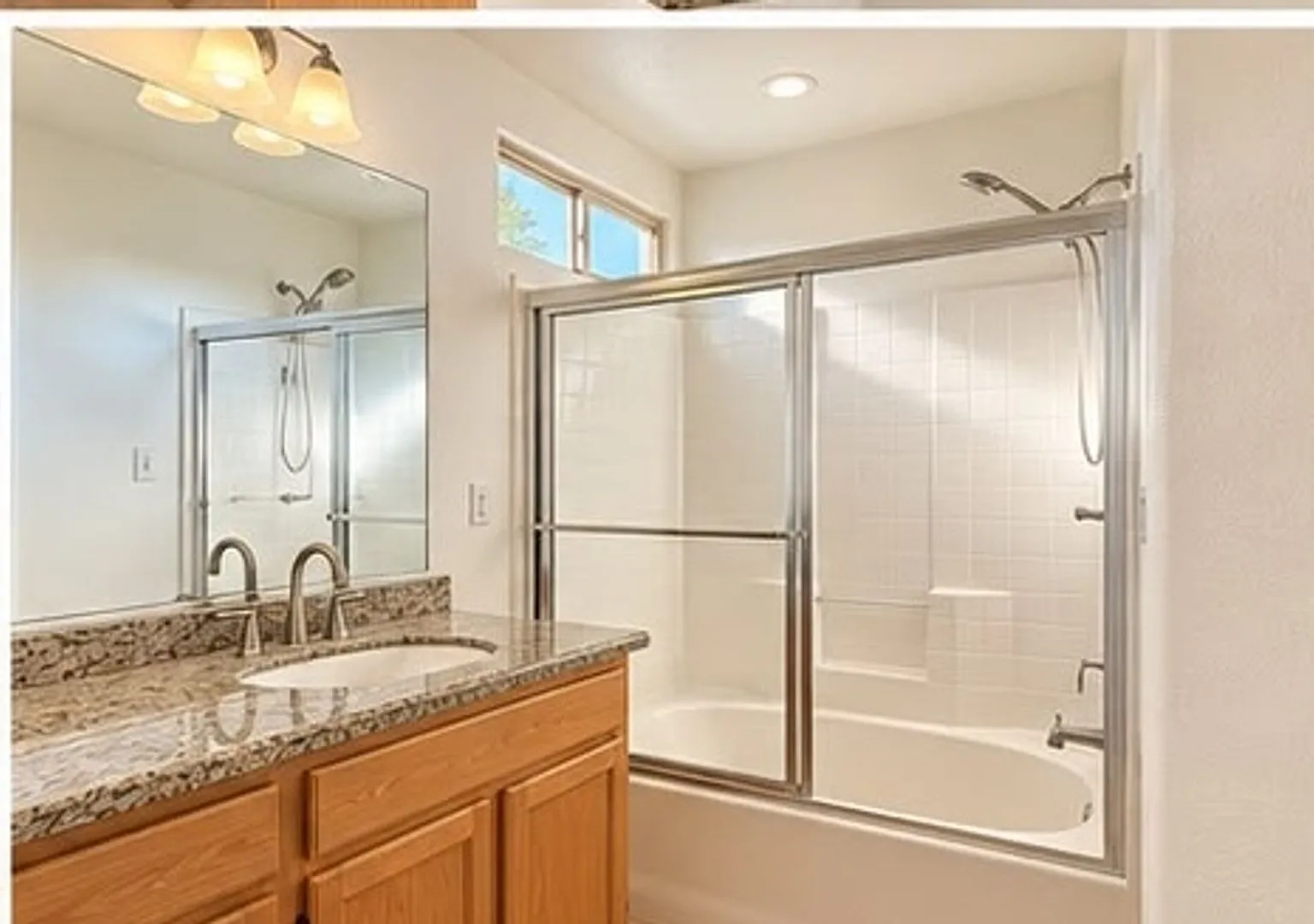 Townhome for Rent — Photo 3