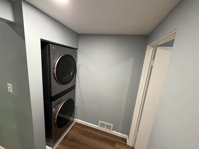 In-unit laundry