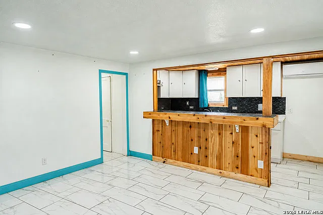 2 bed, 1.0 bath, 700 sqft, $1,199 — Photo 4