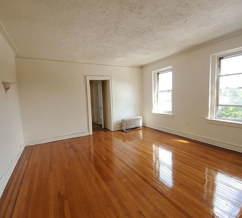 1st image of 32-15 93rd St #D19