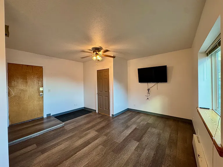 911 3rd St #2TREADWELL — Photo 6