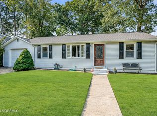 409 Middle Ln, Howell, NJ 07731
