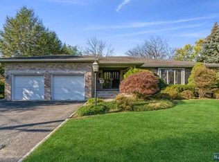 7 Oxford Pl, Cresskill, NJ 07626