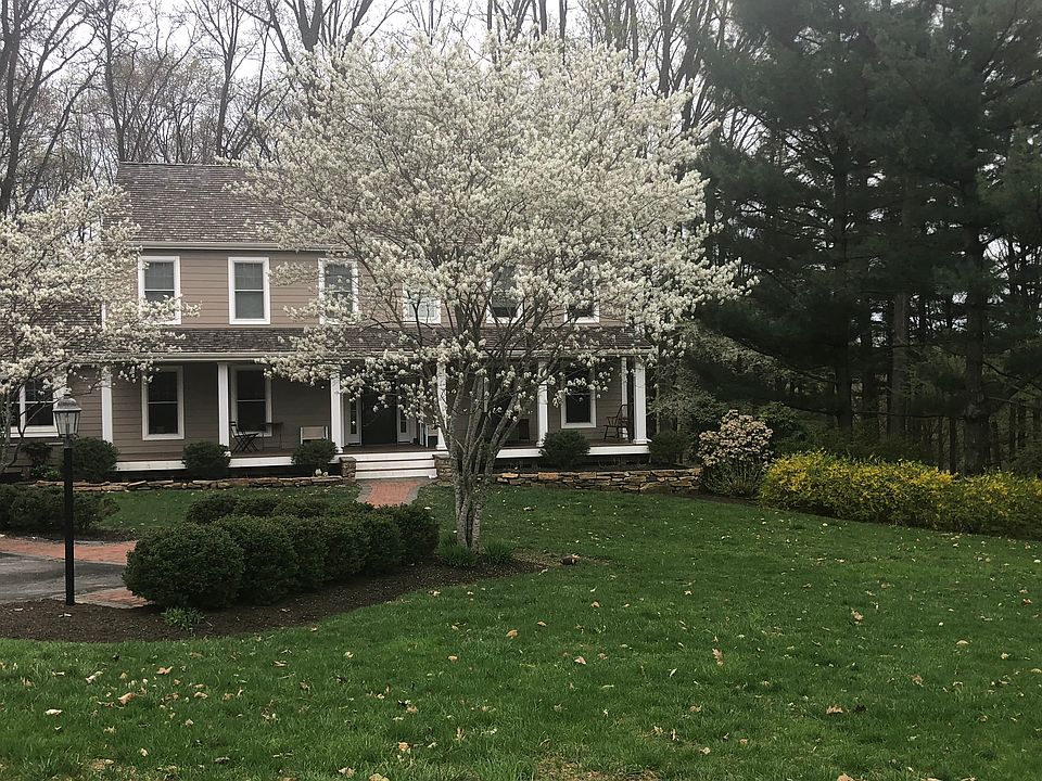 2nd image of 711 Haldane Dr
