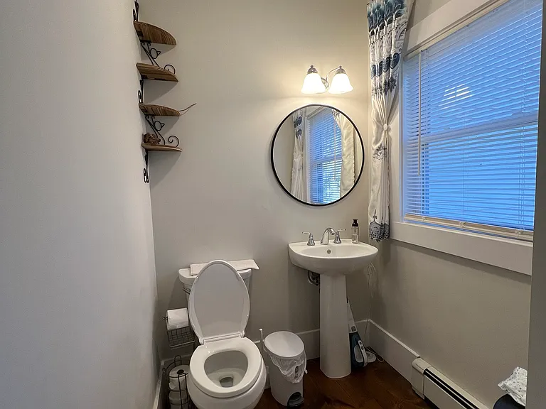 7 Bond St — Photo 14