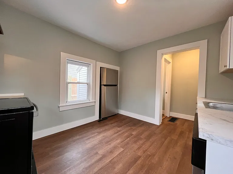 400 Court St #1 — Photo 5