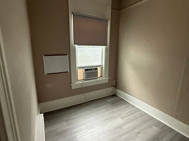 616 Highland St N #5 — Photo 14