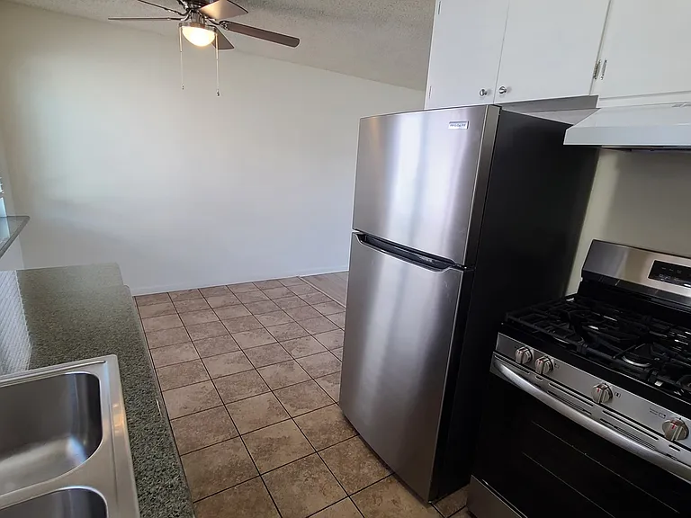 207 Avenida Santa Barbara #C — Photo 13