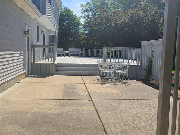 2nd image of 267 Clover Brook Dr