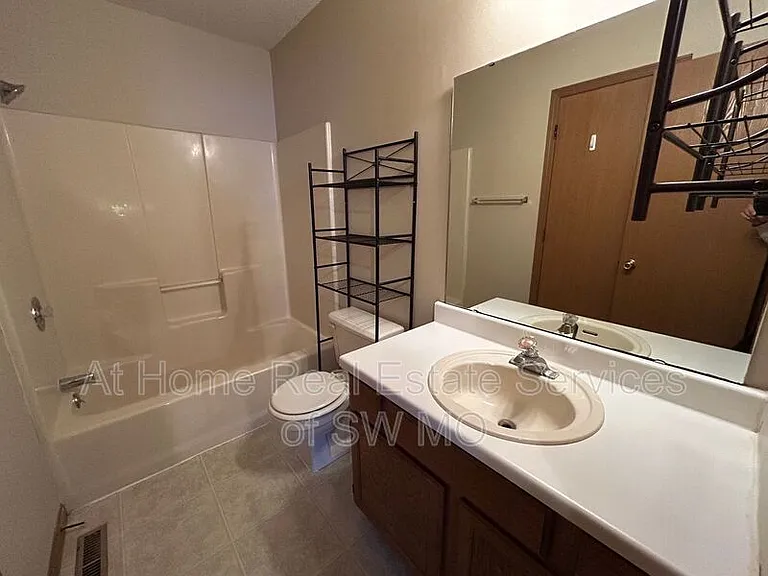 3375A S Moreland Ct — Photo 9