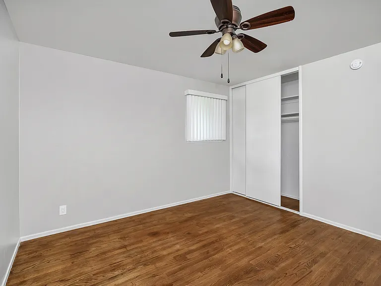 El Camino Duplexes — Photo 70