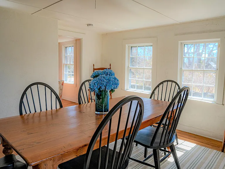 127 Willow Ave — Photo 14
