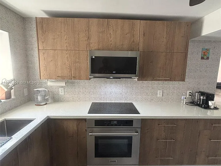 1865 S Ocean Dr #4F — Photo 3