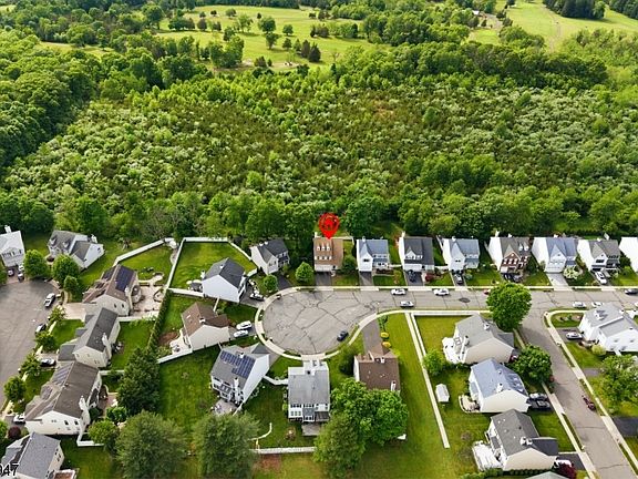 3rd image of 96 Magellan Way
