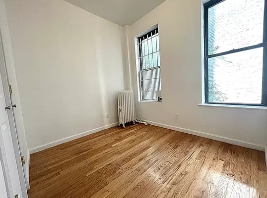 Rented by J PRESTON AND ASSOCIATES INC | media 12