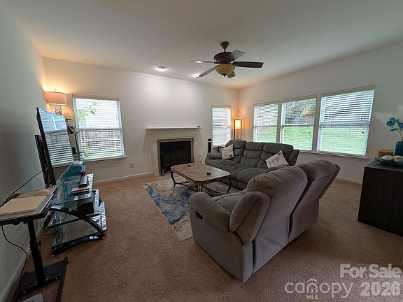 5th image of 1187 Jasmine Dr #147